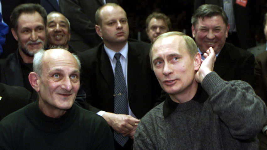 Vladimir Putin sa svojim trenerom Anatolijem Rahlinom, 9. prosinca 2000., Magnitogorsk
