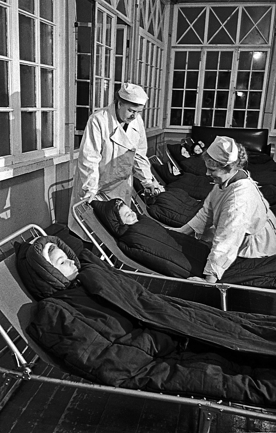Crianças em sanatório no Istmo da Carélia, em 1959

