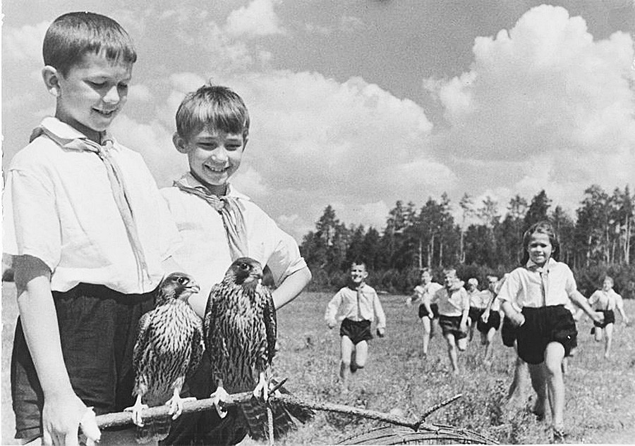 Jovens naturalistas, década de 1930