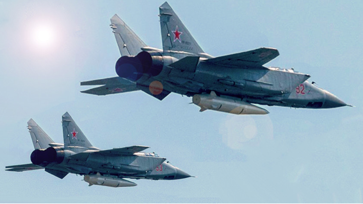 Ловци-пресретачи МиГ-31К наоружани хиперзвучним ракетама 