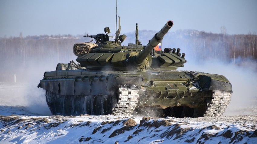 Тенк Т-72Б3 на војном полигону у близини Хабаровска.