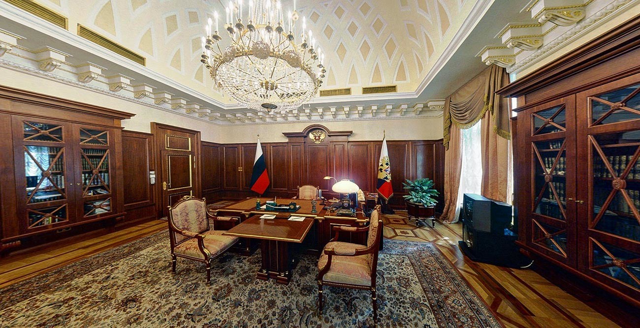Le bureau du président de la Russie au Palais du Sénat