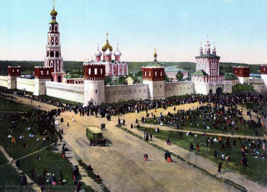 El Convento de Novodévichi, Moscú. Alrededor de 1890.