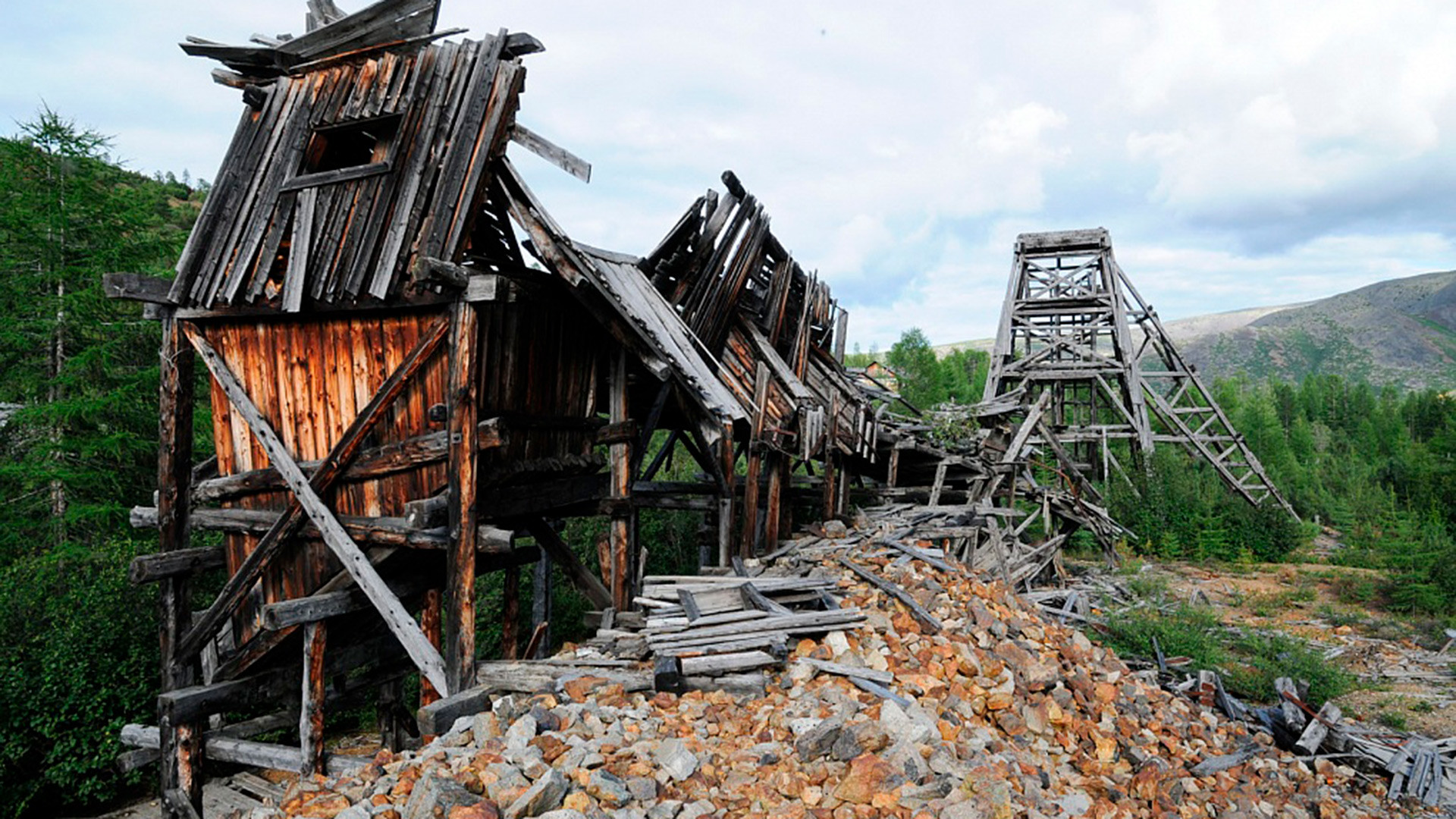 Сamp et mine de la région de Magadan, 2014