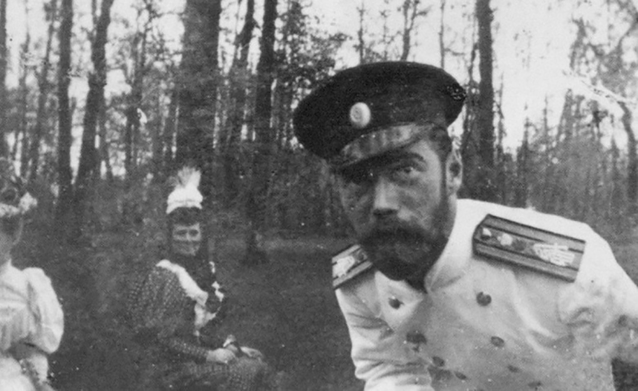 Nicholas II takes a selfie