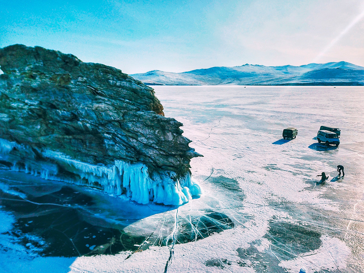 Lake Baikal in winter: You come for stunning pictures & end up leaving
