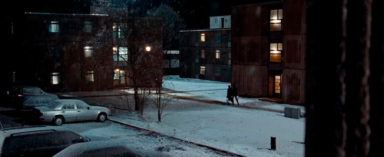 Cubiertos de nieve para ‘Quantum of Solace’, los cuarteles militares de Albershot no se parecían a los de Kazan, algo en lo que cayeron muchos rusos