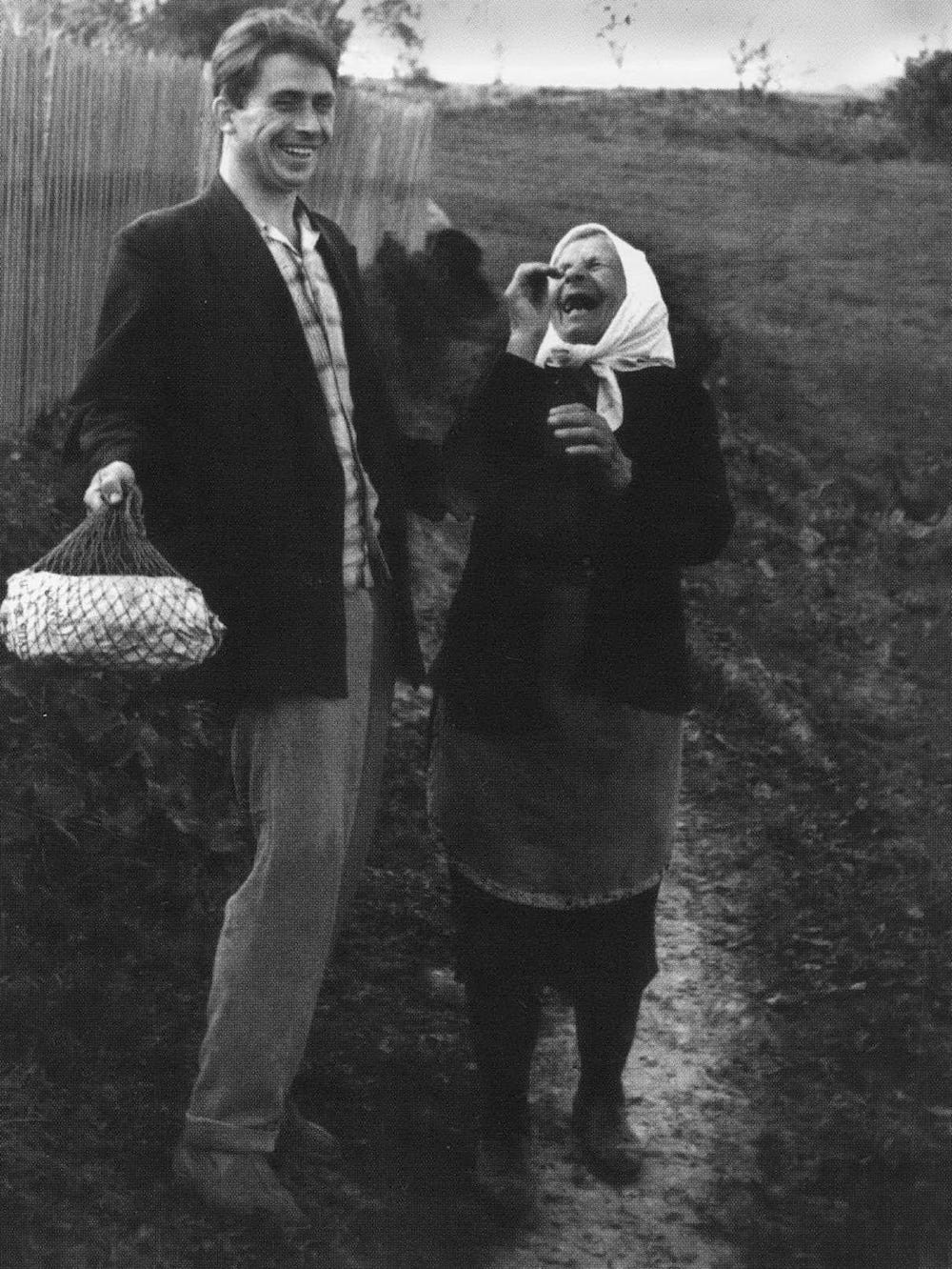 Oma und Enkel (Region Moskau, 1966)