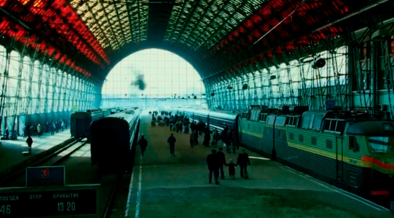 Pravi Kijevski željeznički kolodvor na koji Bourne stiže oko 2004.