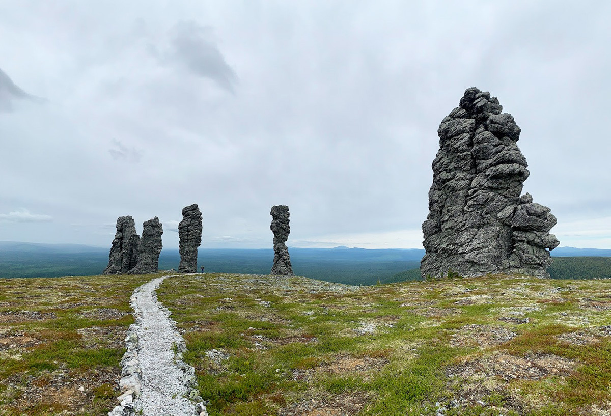 Каменные великаны фото