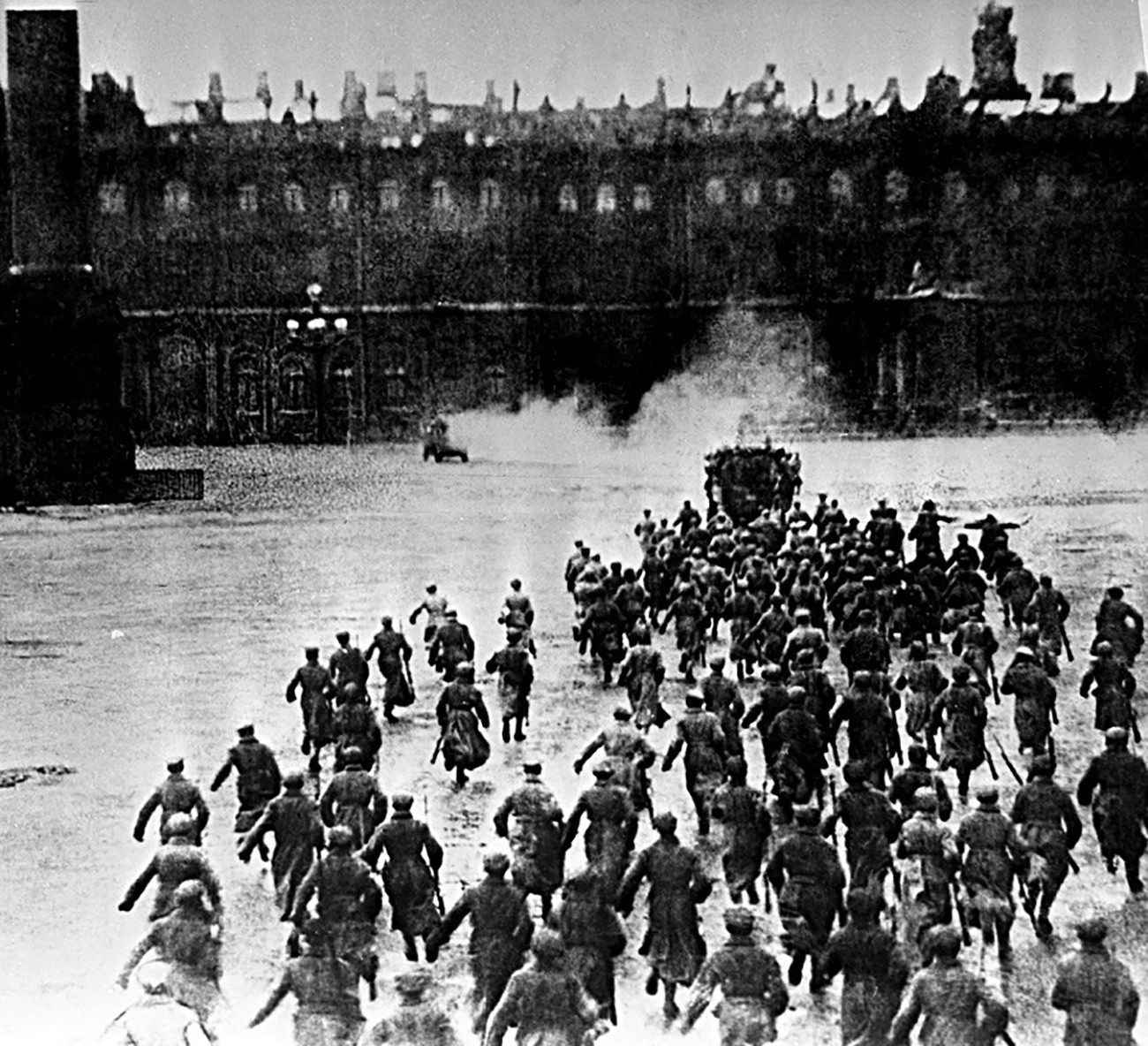 Storming Winter Palace in Petrograd, 1917