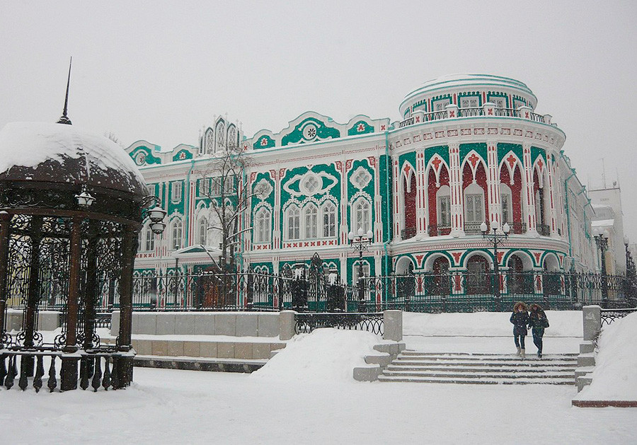 セヴェスチアノフの大邸宅
