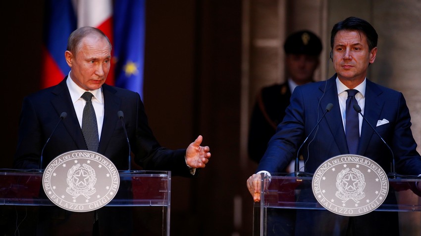 Presidente russo Vladimir Putin e primeiro-ministro italiano Giuseppe Conte
