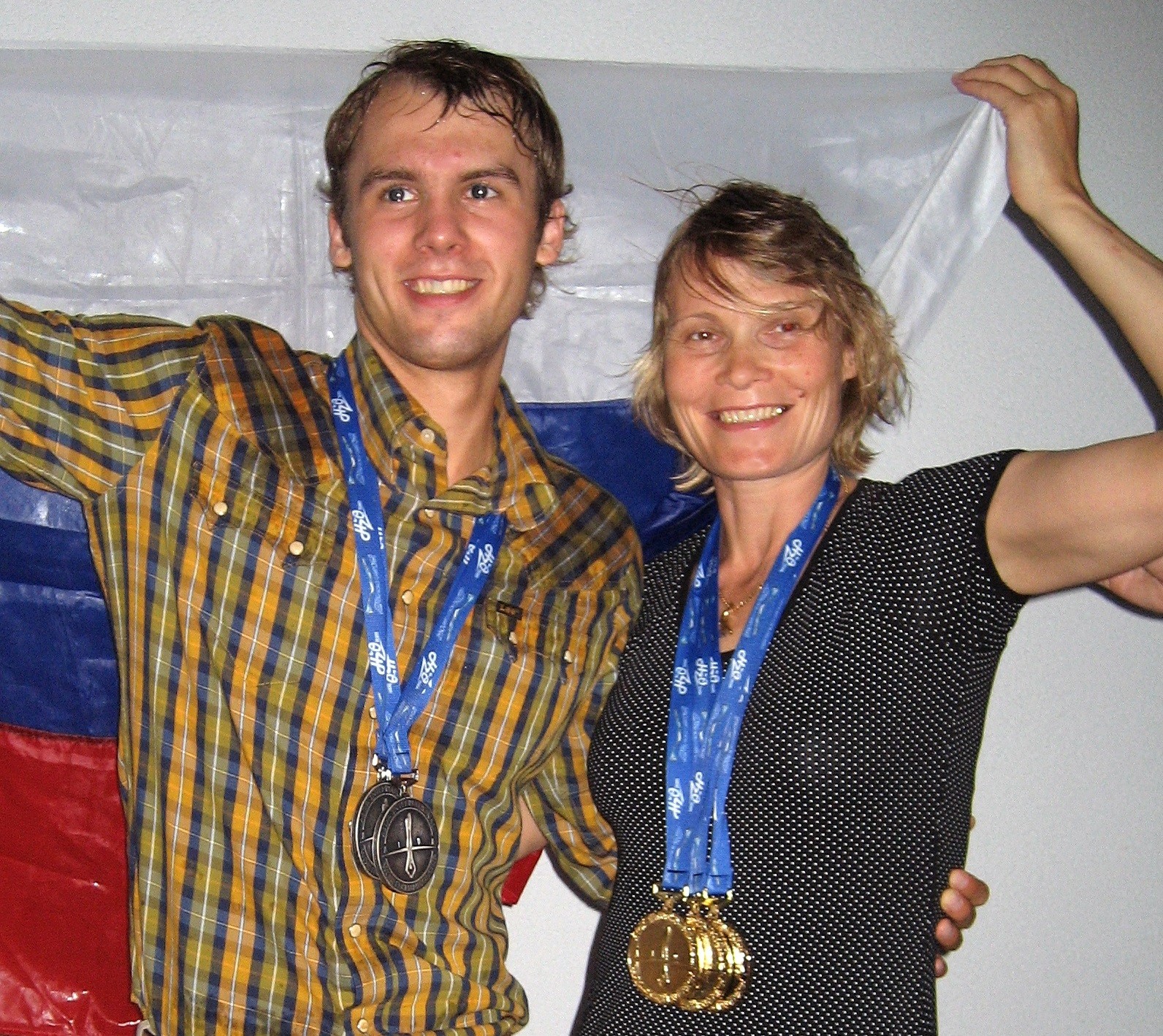 Aleksêi Moltchanov com a mãe Natália Moltchanova, em 2007