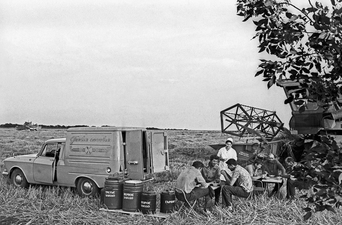 Пољска кухиња у Јанушевском совхозу, Ставропољски крај, 1977