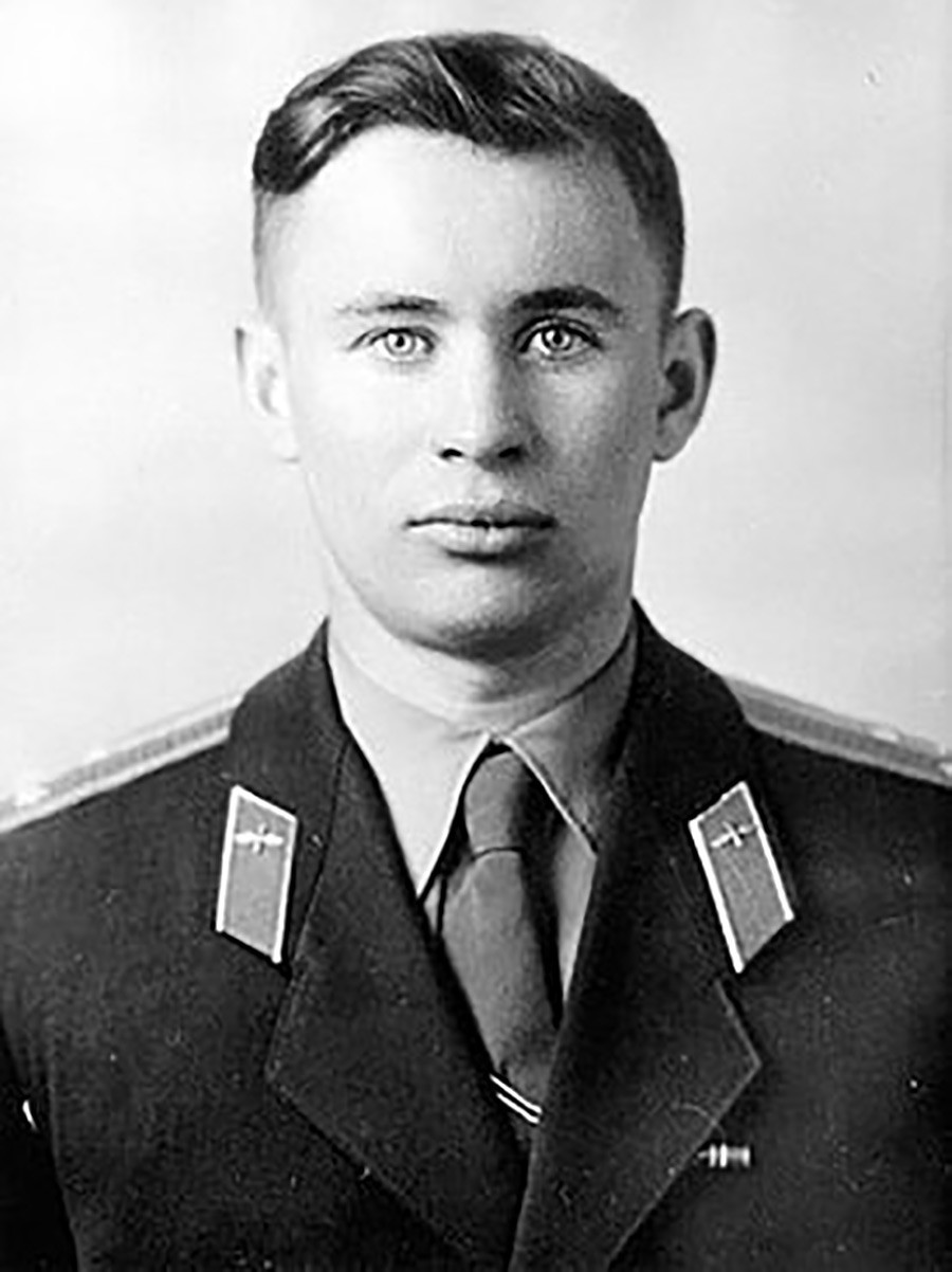Valentín Bondarenko, un miembro del escuadrón de cosmonauta soviético