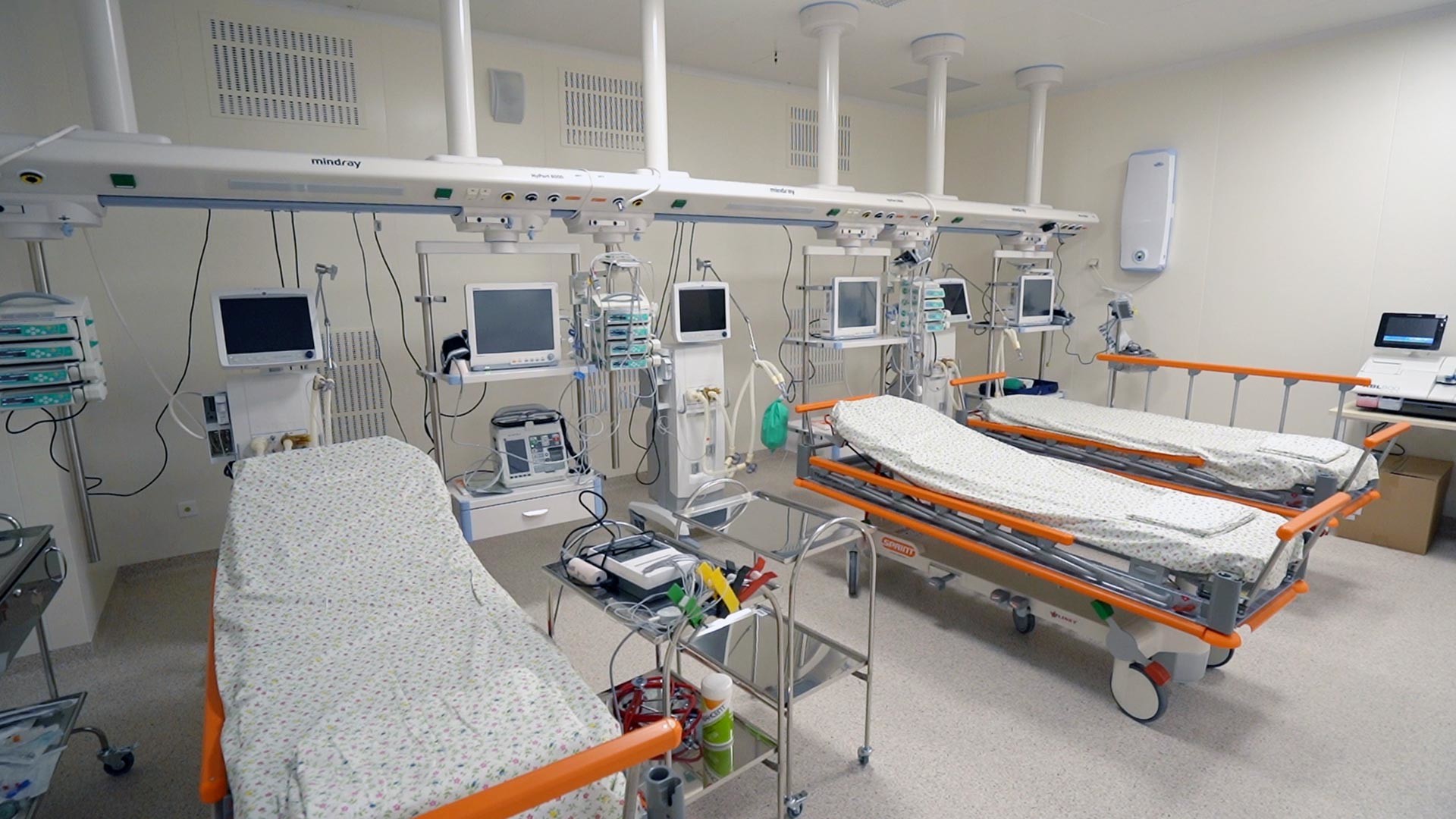 Unit perawatan medis di dalam kompleks rumah sakit di Kommunarka. Kompleks rumah sakit ini menerima pasien yang diduga terjangkit virus corona.