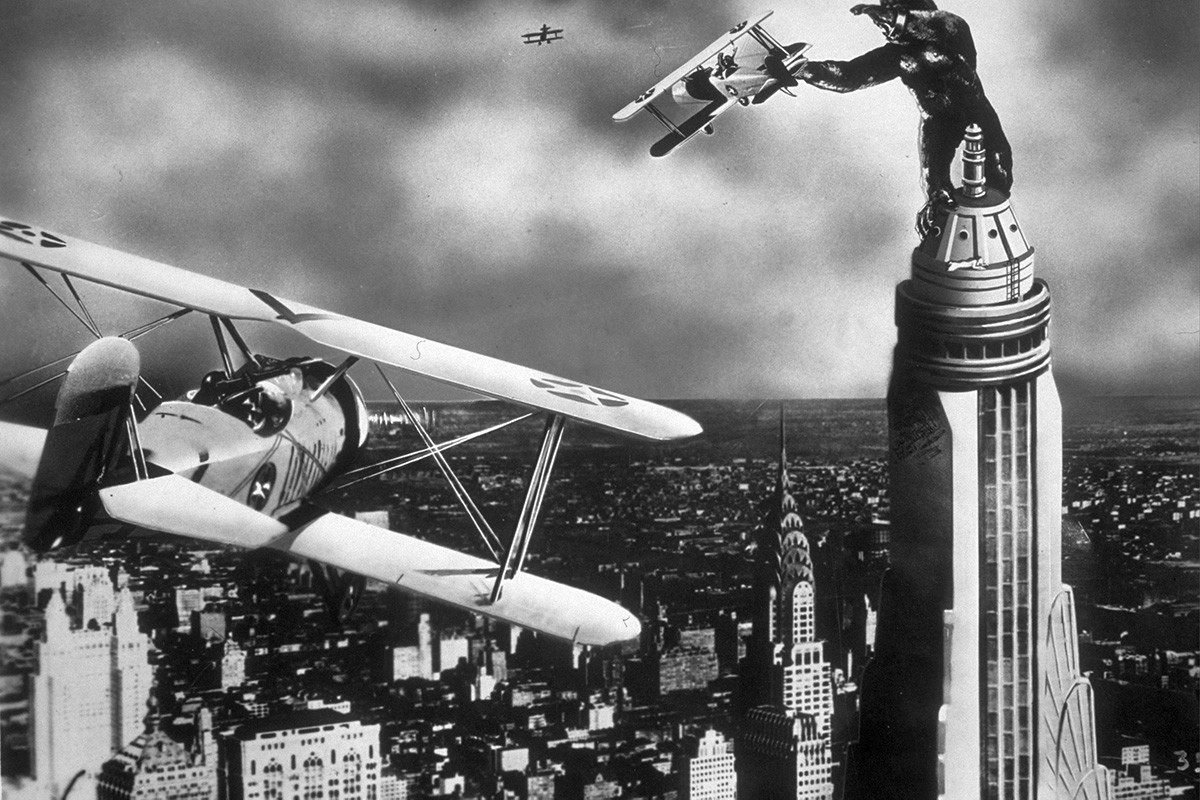 1933年に映画『キングコング』が公開された。