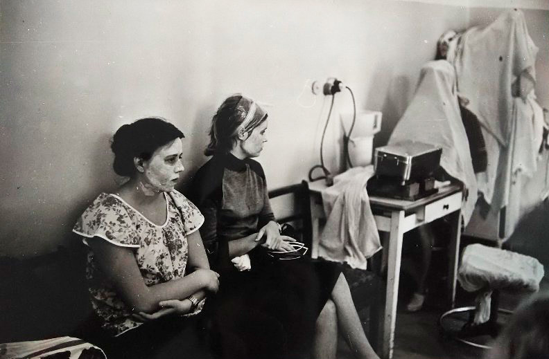 Salon de coiffure, salle pour femmes, 1981 