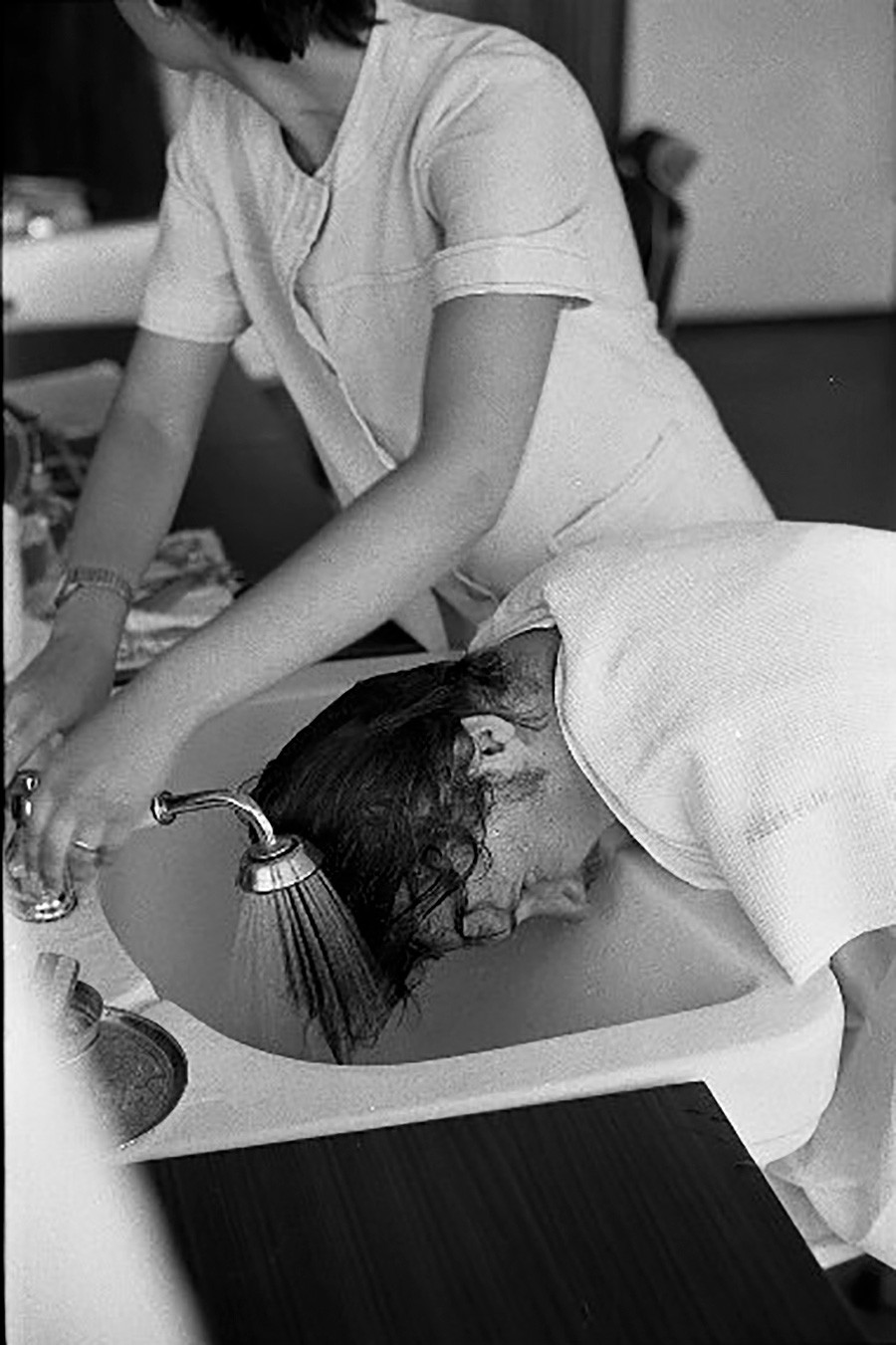 Salon de coiffure, salle pour hommes 1981  