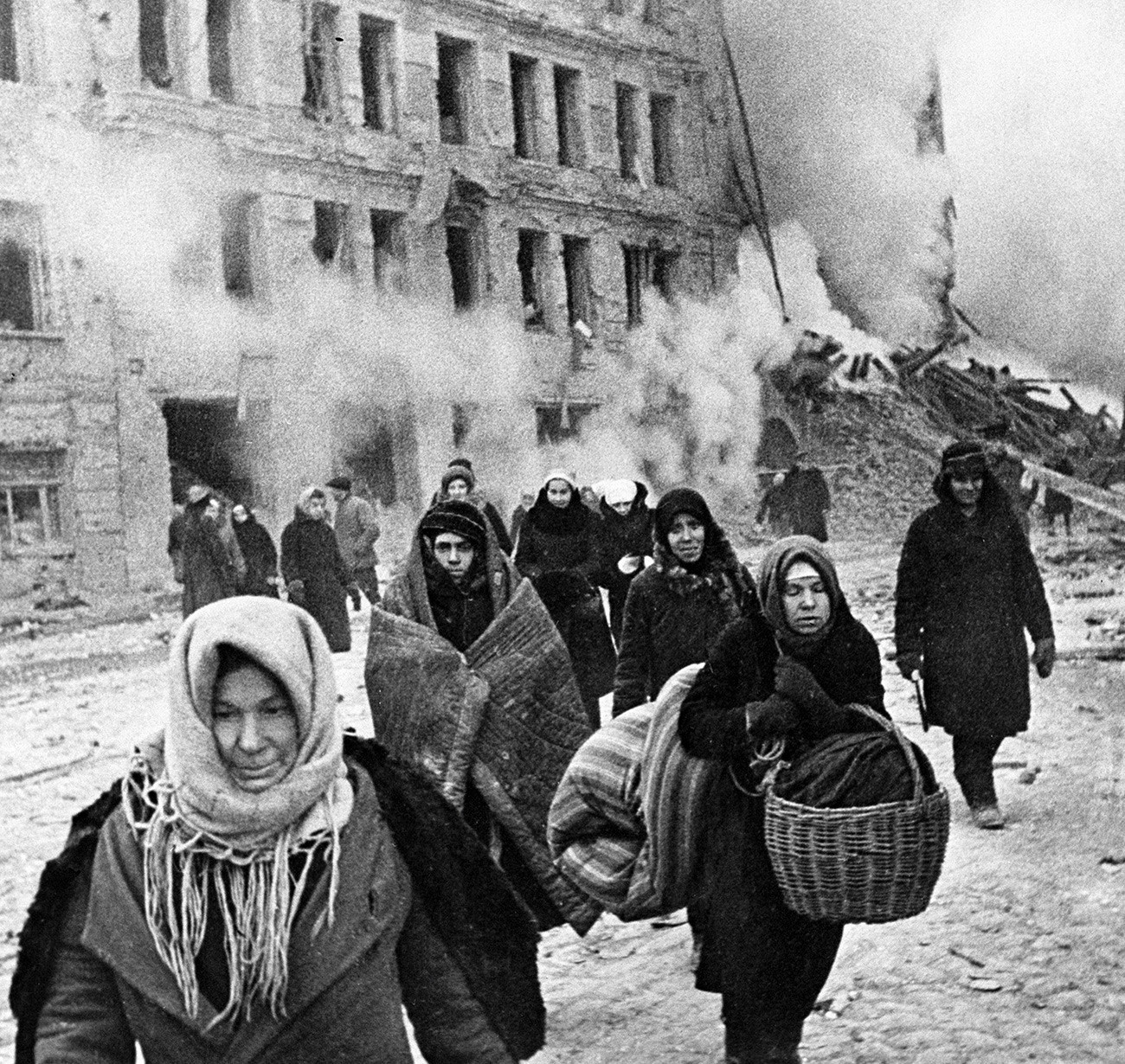I cittadini della Leningrado sotto assedio (1941 - 1943)