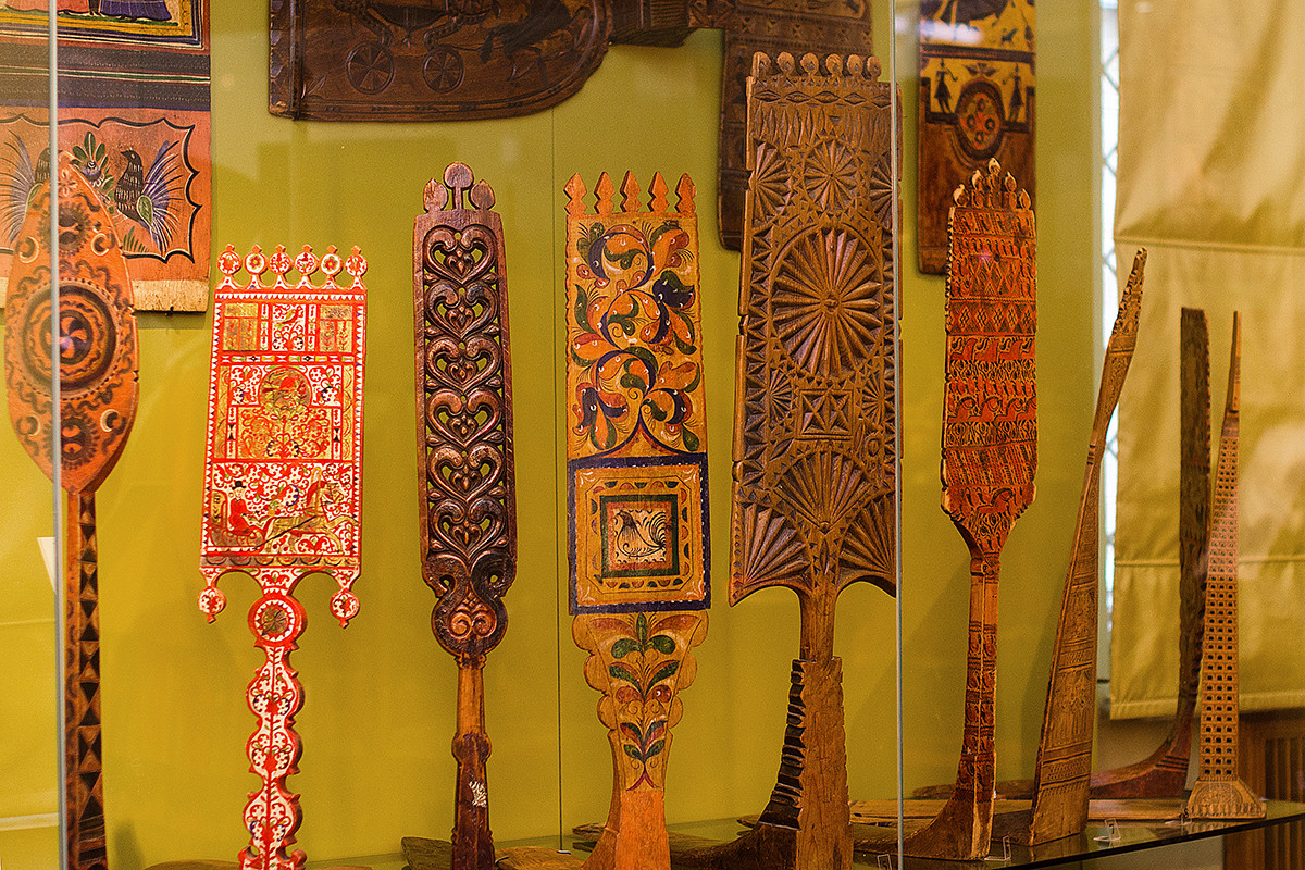 Different types of Russian distaffs from the collection of the All-Russian Decorative Art Museum