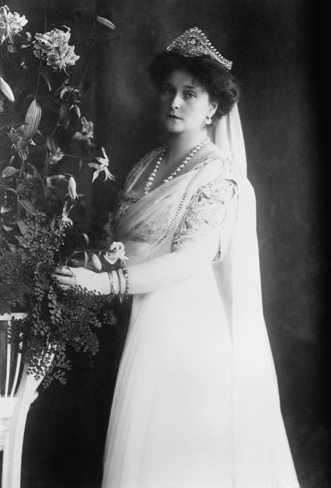 Permaisuri Aleksandra Fyodorovna (1872 – 1918).