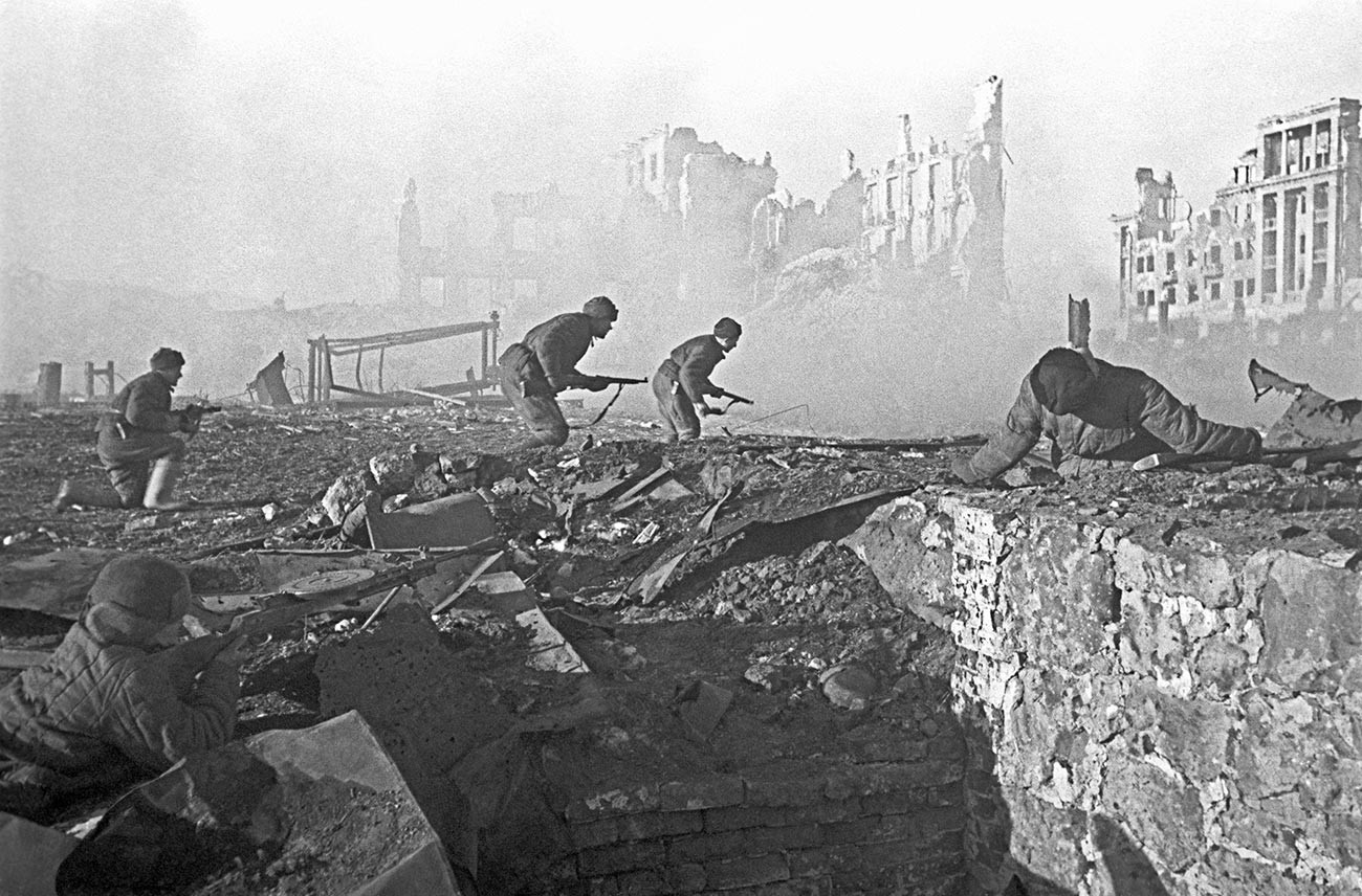 Straßenkämpfe in Stalingrad im November 1942.