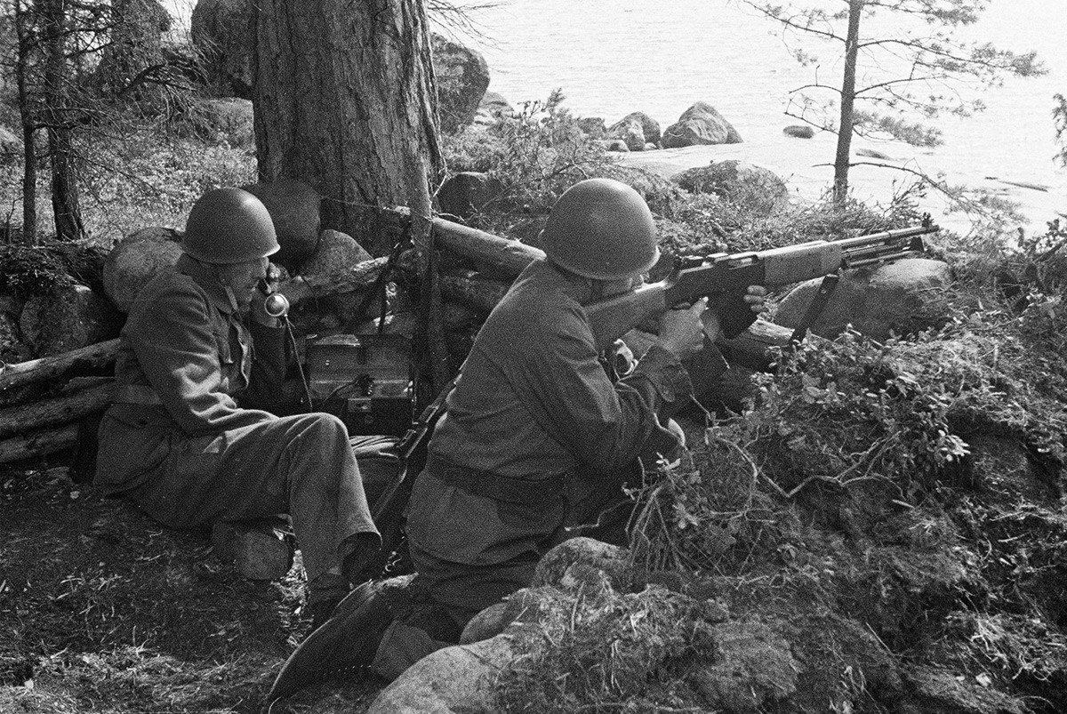 Truppen des schwedischen Freiwilligenbataillons in Südfinnland im Juli 1941