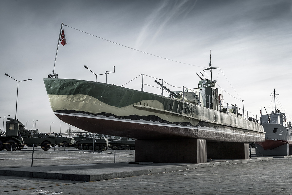 Чамац пројекта 1125. Овај чамац је учествовао непосредно у Стаљинградској бици у јесен 1942. Немци су га потопили док су из њега искрцавани рањеници код Северног пристаништа. Данас је рестауриран и чува се у музеју војне технике близу Јекатеринбурга.