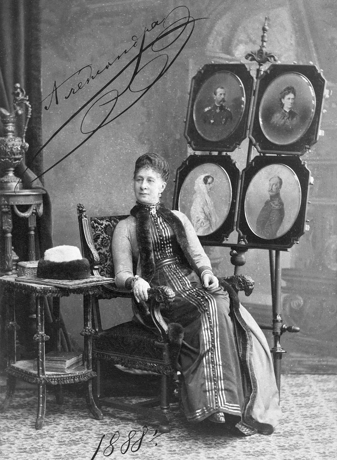 Velika kneginja Aleksandra Josifovna, leta 1888
