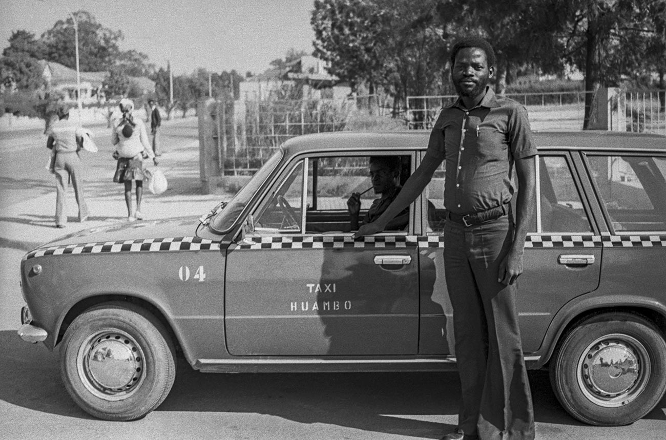 Ein Taxifahrer aus der Volksrepublik Angola