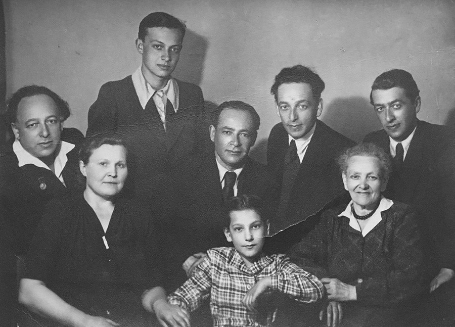 The Razgon family portrait, 1930s  (Lev Razgon, second top left, was later sent away to do hard labor)
