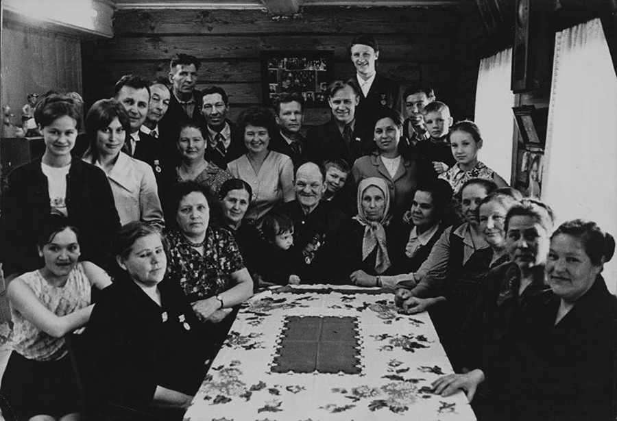 Los Krasheninnikovs, una familia de trabajadores, 1974.