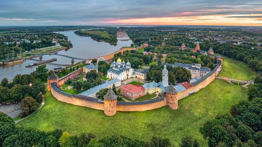 Novgorodski detinec, pogled iz zraka