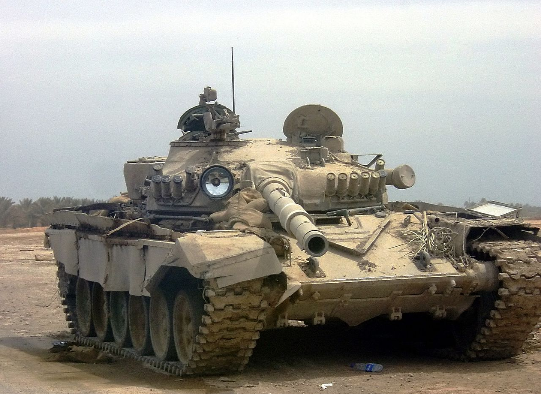Iraški T-72, znan tudi kot Babilonski lev (Asad Babil)
