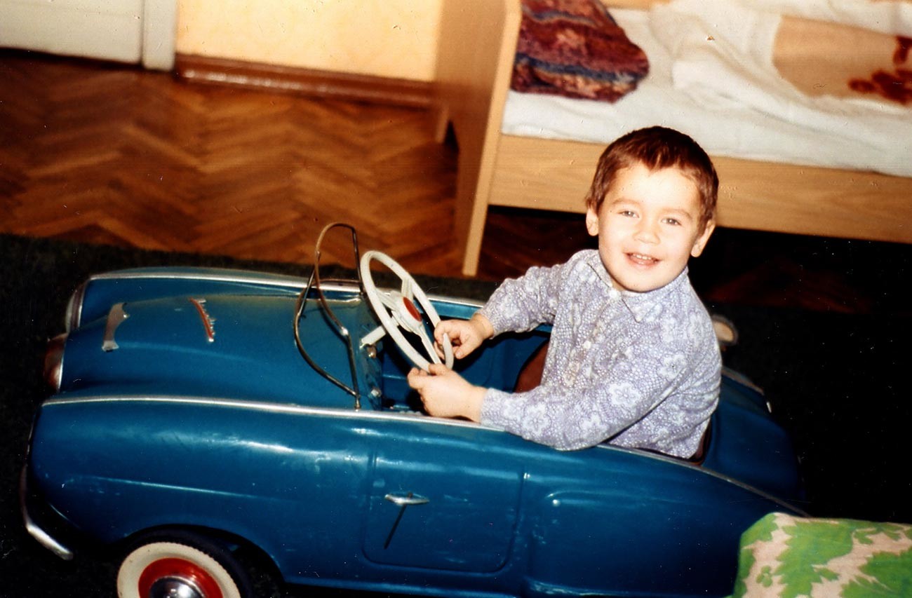 Sa première auto, 1974