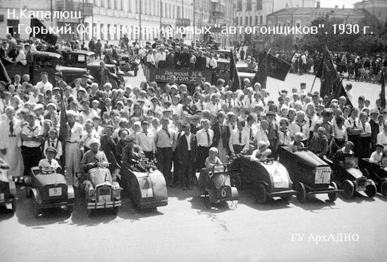Compétition de jeunes « automobilistes », 1930