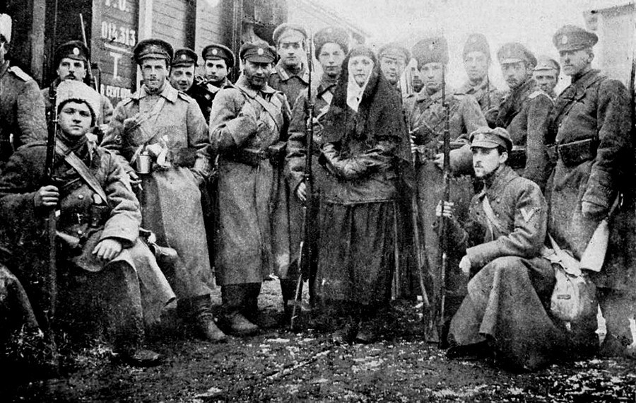 Пешадиска чета на Доброволната армија формирана од гардиски непријатели. Јануари 1918 година.
