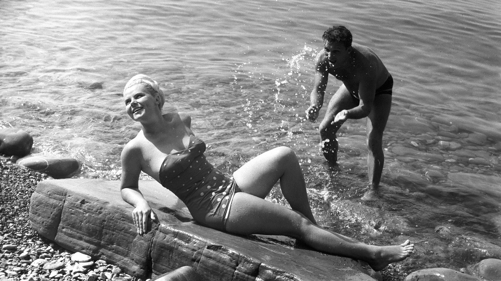 На плажи у Сочију током 1960-их. 