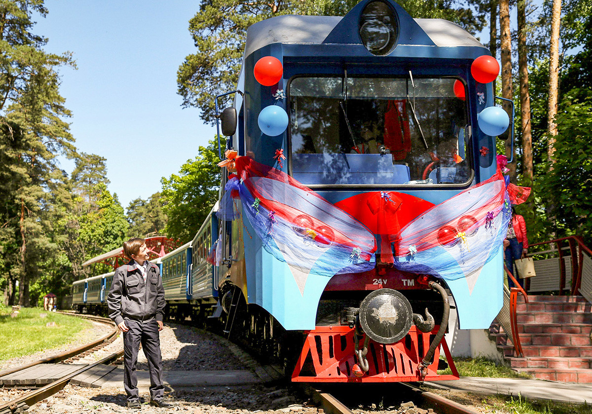 Отварање нове сезоне саобраћања возова на Московској дечијој железничкој прузи.
