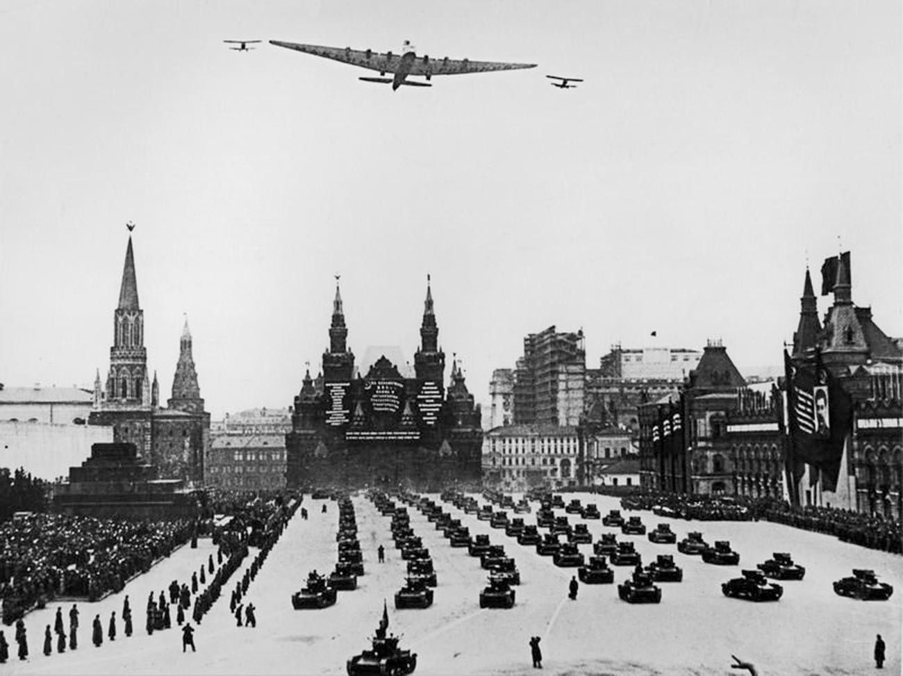 How aviation became an effective propaganda tool in the USSR (PHOTOS ...