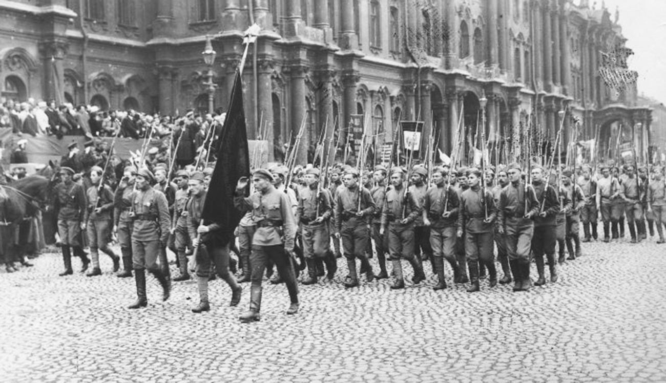 Vojaki Rdeče armade pred odhodom na zahodno fronto

