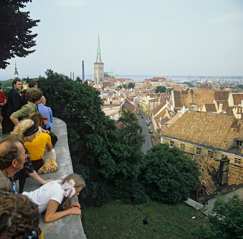 Vista da cidade velha de Tallinn a partir de um ponto de observação, 1979