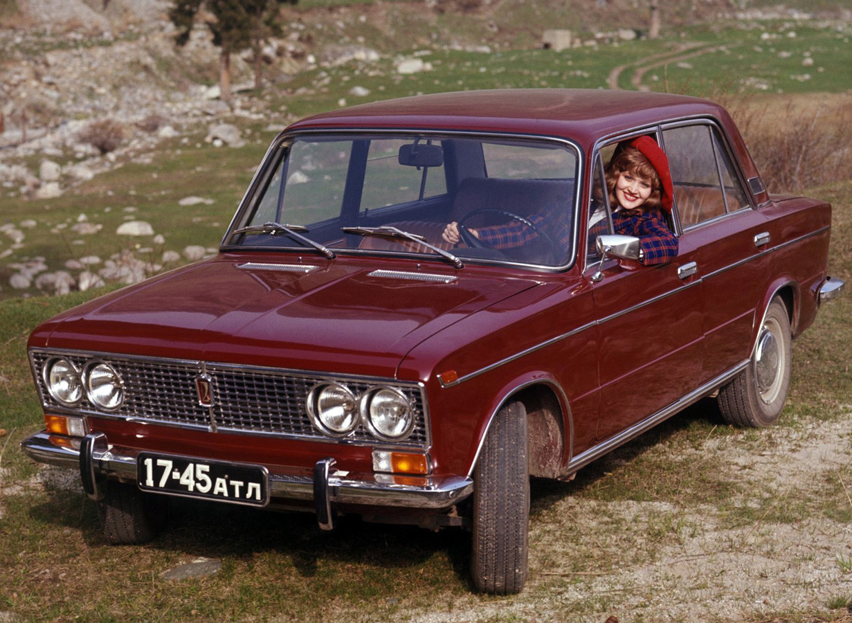 Седан ВАЗ-2103 е сглобен по подобие на Fiat 124. Този автомобил се изнася под името Lada 1500