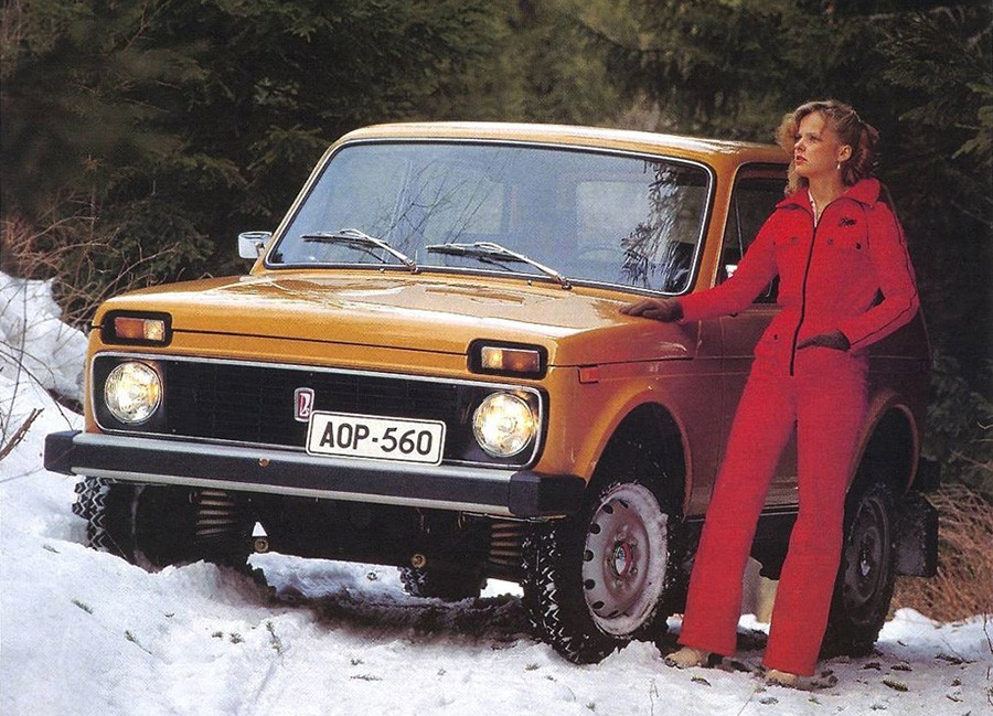 Behold The Women Of Soviet Car Commercials PHOTOS Russia Beyond behold-the-women-of-soviet-car-commercials-photos-russia-beyond