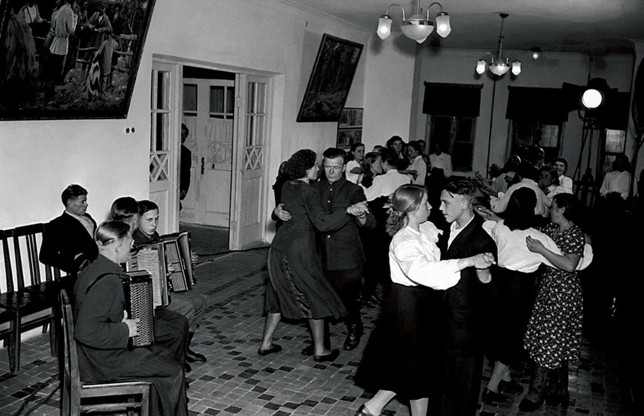 What Soviet discos looked like (PHOTOS) - Russia Beyond