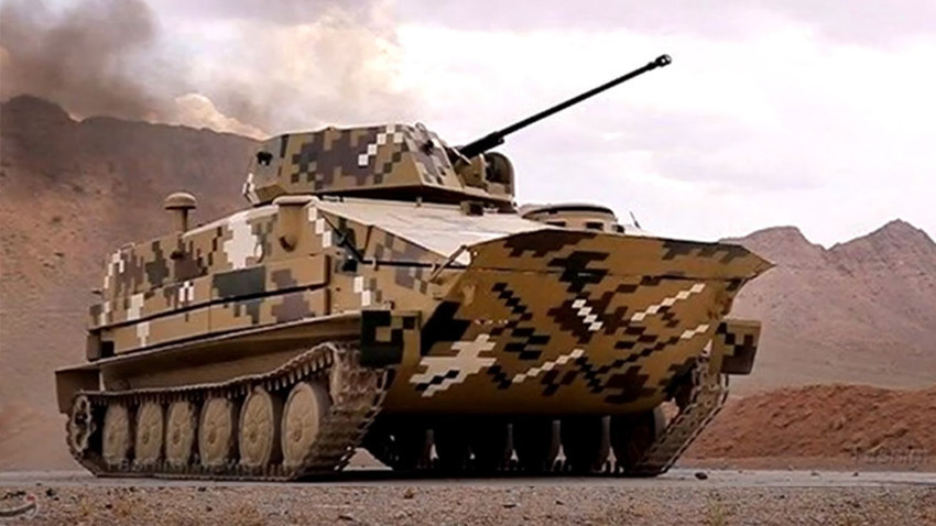 Modifikacija sovjetskega amfibijskega oklepnega transporterja BTR-50PB Makran

