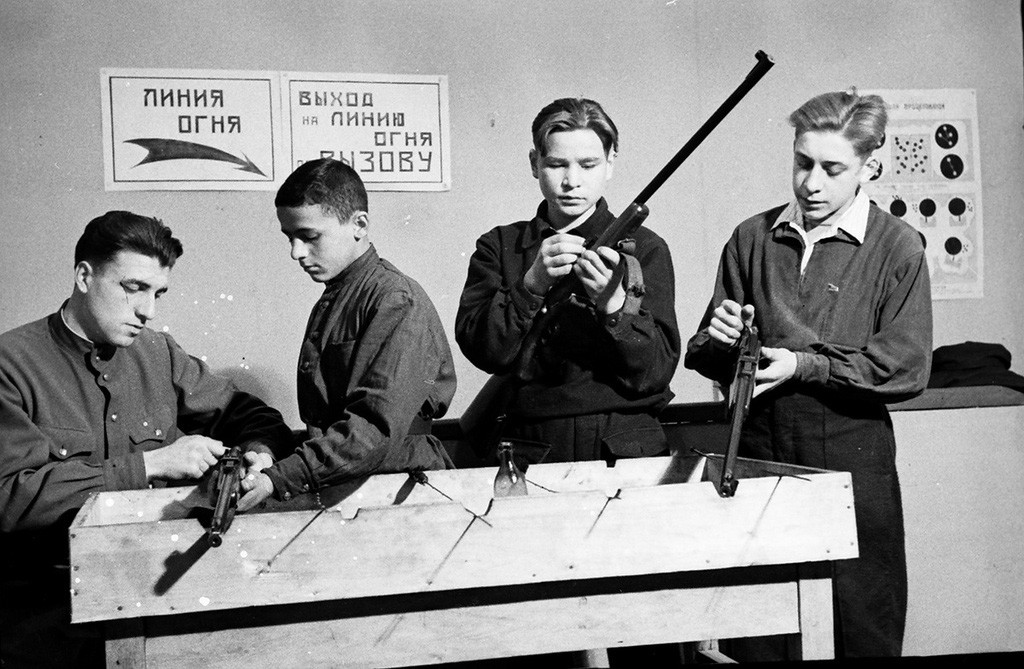 Shooting gallery for youth at the Moscow House of Pioneers, 1952.