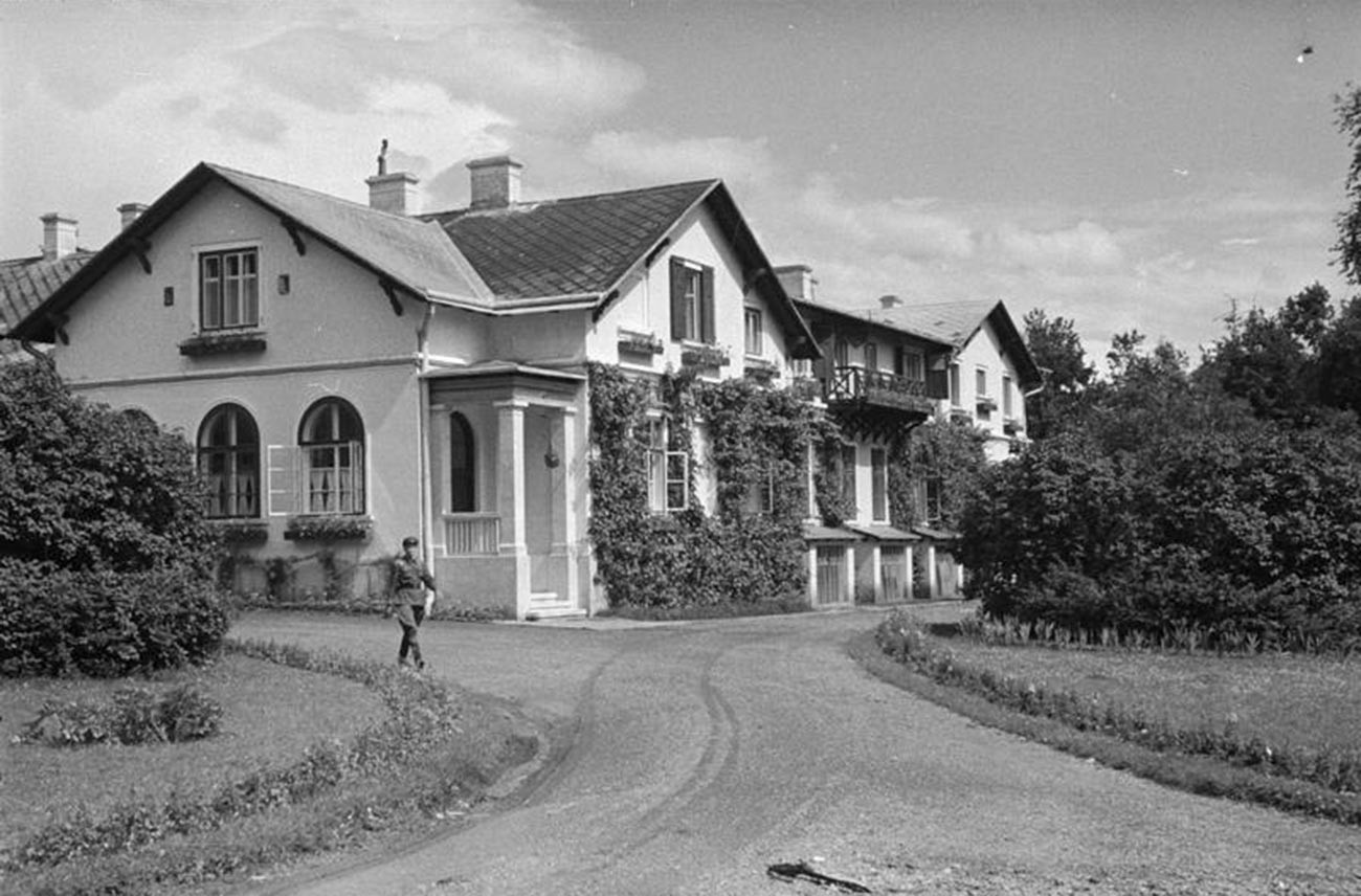 Steiner manor house, 1940  